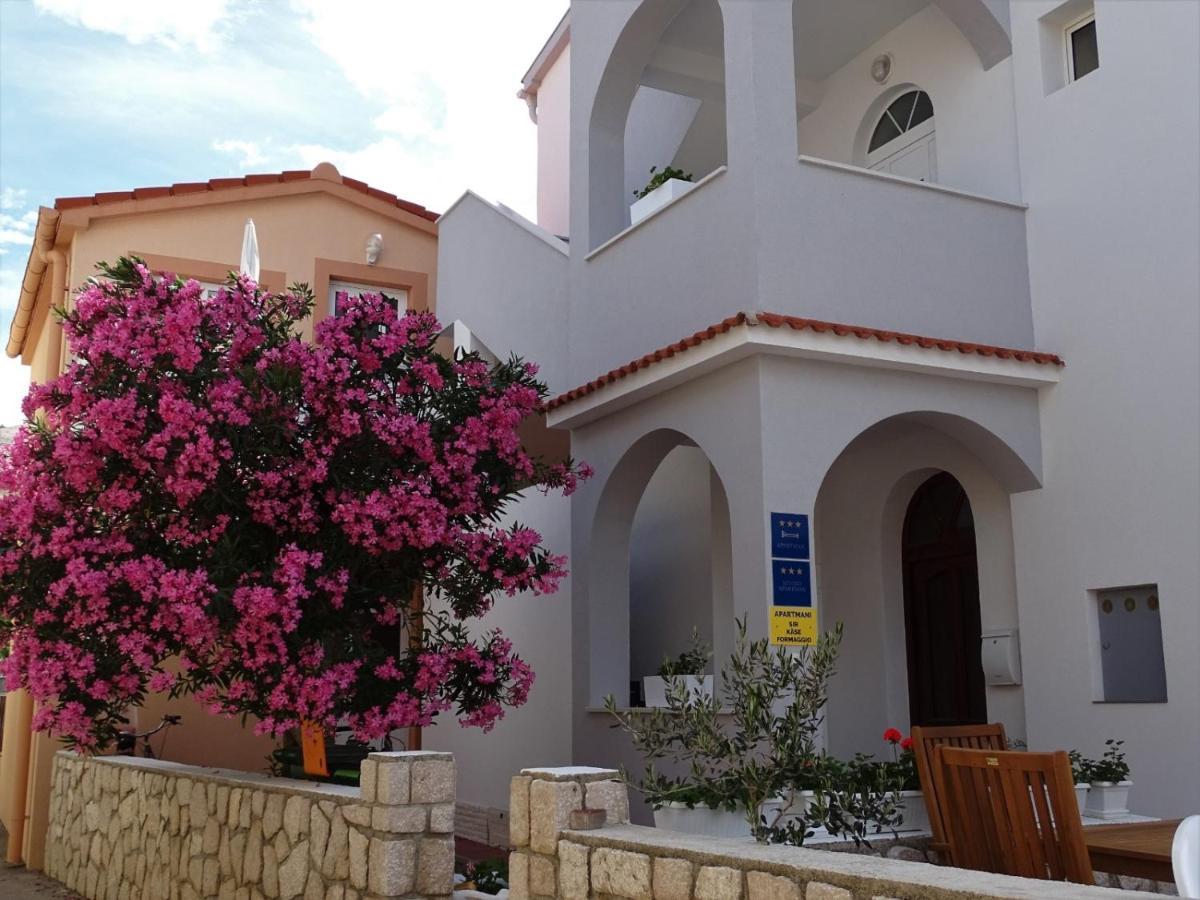 Apartments By The Sea Pag - 16100 Pag Town Zewnętrze zdjęcie