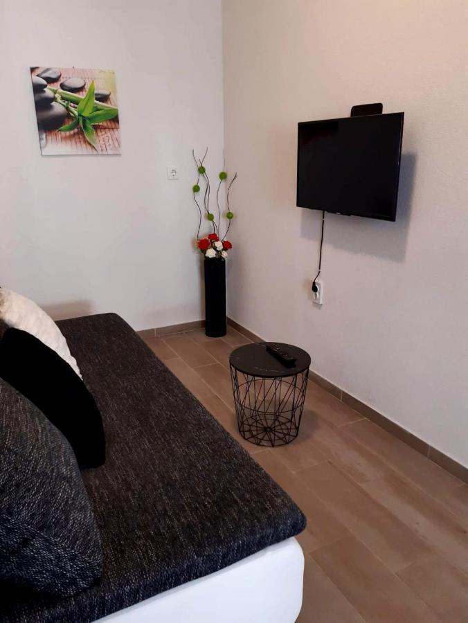 Apartments By The Sea Pag - 16100 Pag Town Zewnętrze zdjęcie