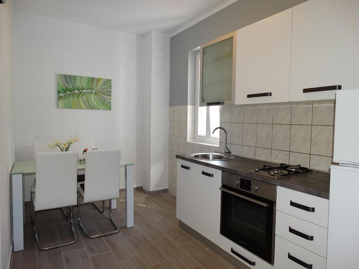 Apartments By The Sea Pag - 16100 Pag Town Zewnętrze zdjęcie